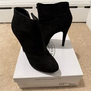 Steve Madden Sleek Black Heeled Boots